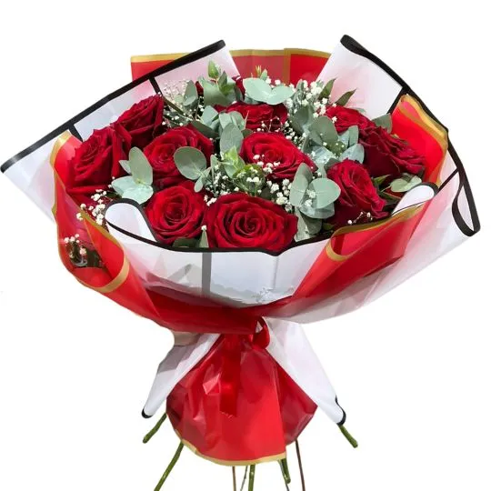 Ramo de 12 rosas rojas importadas